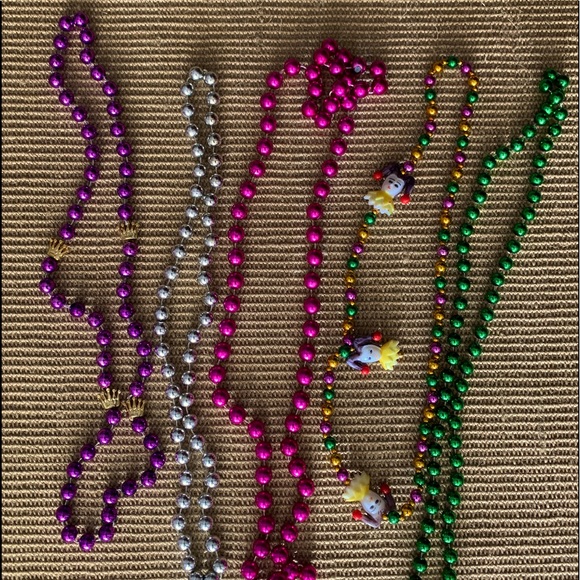 Official Mardi Gras Beads (5) - Picture 3 of 6